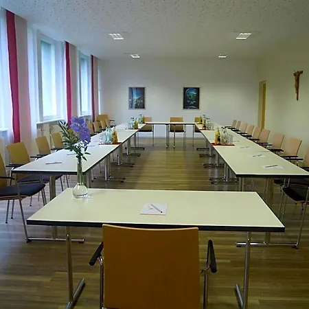 Tagungshaus Regina Pacis