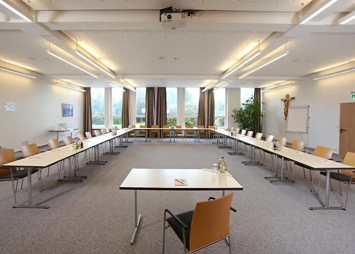 Tagungshaus Regina Pacis 3*